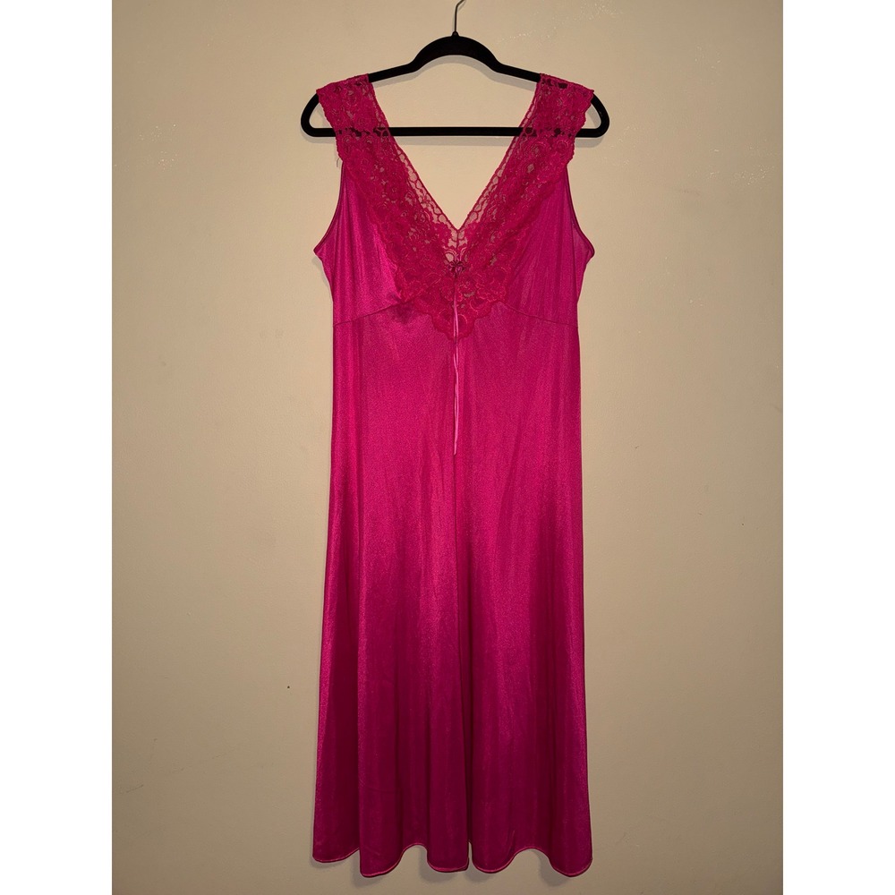 Magenta Pink Barbiecore Floral Lace Trim sleeveless coquette M slip‎ dress